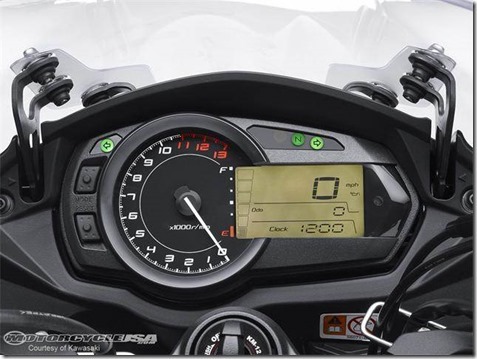speedometer console kawasaki ninja 1000 2011_thumb[1]