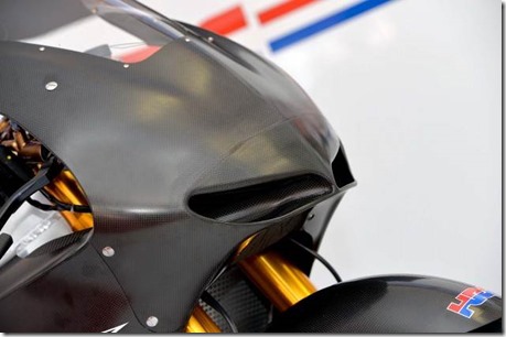 2014-Honda-RCV1000R-MotoGP-04-635x422