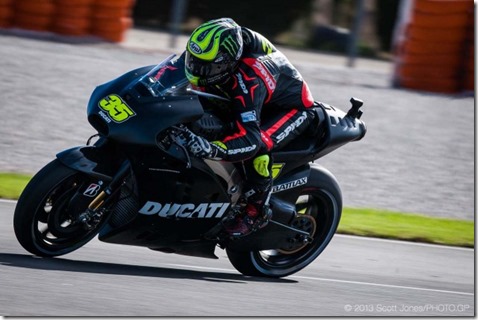Cal-Crutchlow-MotoGP-Ducati-Corse-Valencia-Test-Scott-Jones-01-635x423