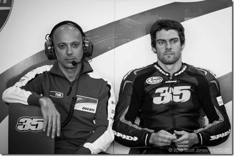 Cal-Crutchlow-MotoGP-Ducati-Corse-Valencia-Test-Scott-Jones-03-635x422
