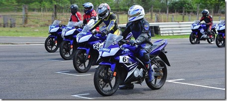 r15-racing
