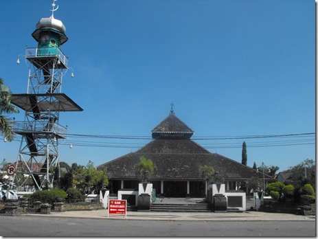 masjid-agung-demak-indonesia-01