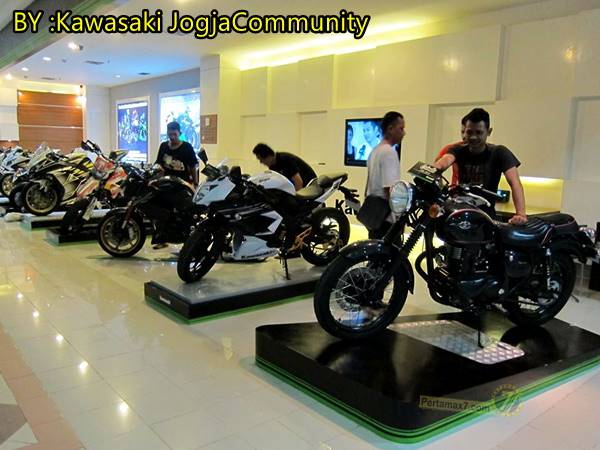 Launching Kawasaki Ninja 250 RR yogyakarta 1