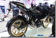 Yamaha-R15-Black-2014
