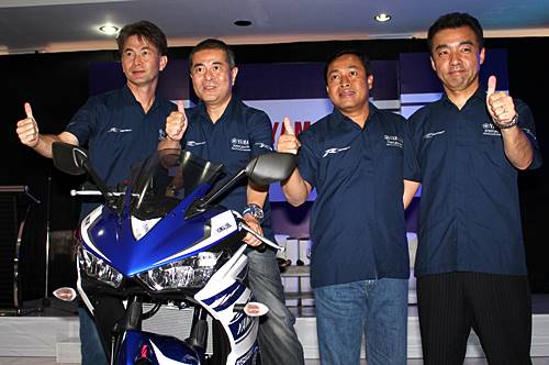 Yamaha YZF-R25 resmi di Launching di Indonesia 2