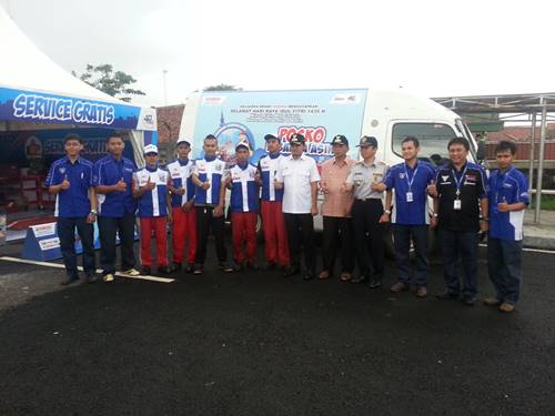 Tim Pos Jaga Yamaha bersama Walikota Bogor Bima Arya saat cek persiapan