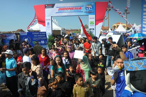 Masyarakat di event Indonesia Semakin di Depan Bakti 40 Tahun Yamaha untuk Negeri di Bandung (2)
