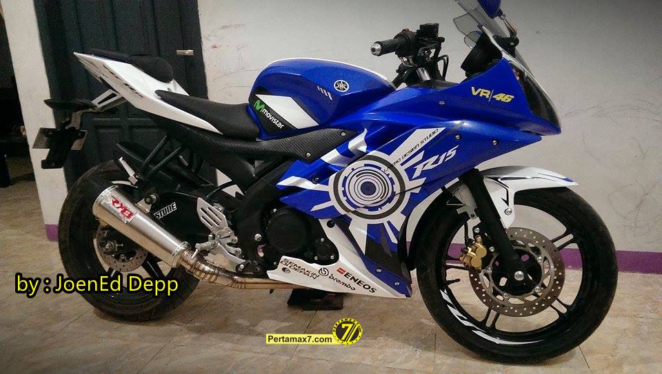 Modifikasi Striping Yamaha Yzf R15 Ala Rossi 46 Ini Bisa Jadi Inspirasi Pertamax7 Com