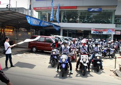 Peserta X-Ride Touring Tangguh Luar Biasa start dari Dealer Mekar