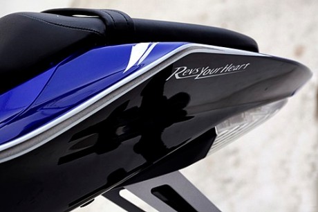 Yamaha New YZF-R15 Movistar Motogp 6