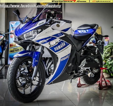 Yamaha YZF-R25 Blue pertamax7.com Indonesia 46