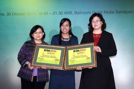 Beri Kepuasan Pelanggan Terbaik, AHM Raih ICSA Award 2014 1