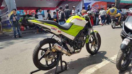 Honda CB150R Indoprix sport 150 Binuang