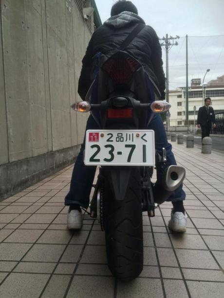 Yamaha R25 Sampai di Japan  pria 162 cm