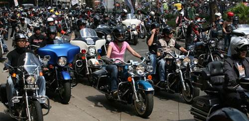 Konvoi Moge Harley Davidson di Pangandaran Tabrak Mocil 2 Meninggal Dunia salah Satunya Siswi SMA 001  Pertamax7.com
