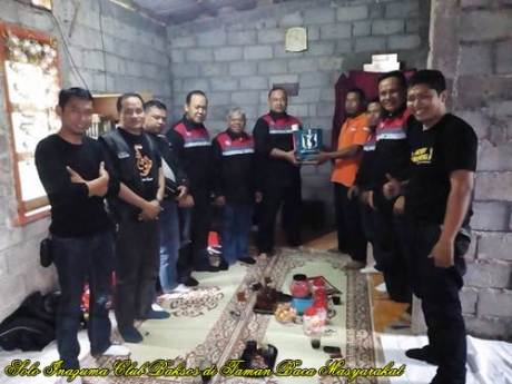 Solo Inazuma Club Berikan Bantuan Di Rumah Baca Uplik Sumowono, Semarang 01  Pertamax7.com