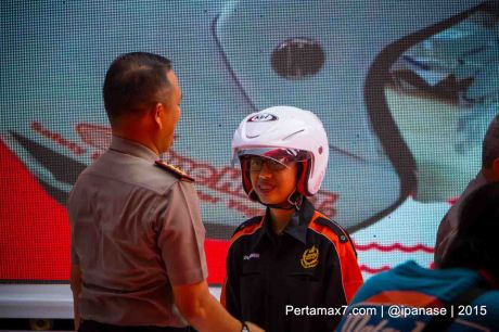 Astra Motor Bagikan 100 Helm SNI Untuk Komunitas Motor HOnda Yogyakarta_-4