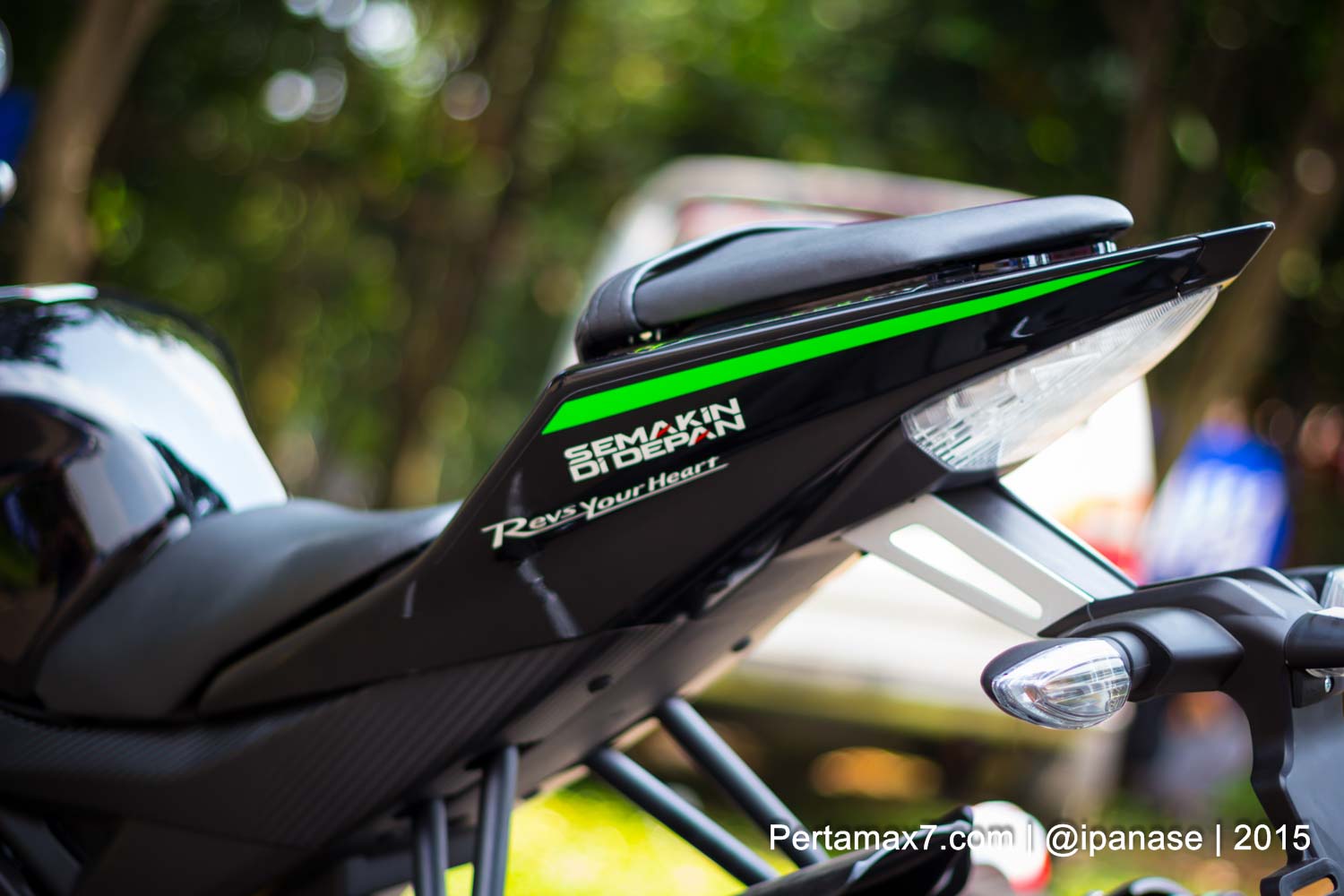 Foto Yamaha R15 Special Edition Tech3 Motogp Pertamax7com 15