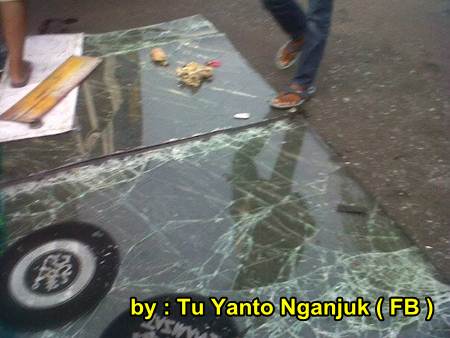 Akibat rem Blong, Bus Sugeng Rahayu Terguling di Nganjuk Jatim, 2 meninggal dunia 01 pertamax7.com