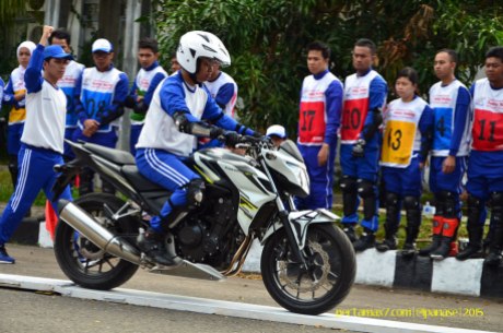 Astra Honda Safety Riding Instructor Competition 2015 di Palembang Hari Ketiga Uji Rem dan Keseimbangan 06 Pertamax7.com