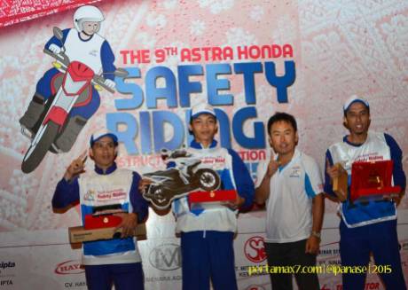 Pemenang Astra Honda Safety Riding Instructor Competition 2015 di Palembang 08 Pertamax7.com