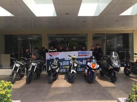 Yamaha Revs CBU Indonesia Geber Big Bike Turing Indonesia Bike Week (3)
