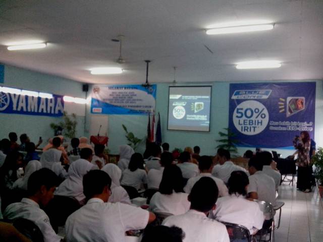 Edukasi teknologi Yamaha Blue Core di SMK Angkasa Bandung (2)