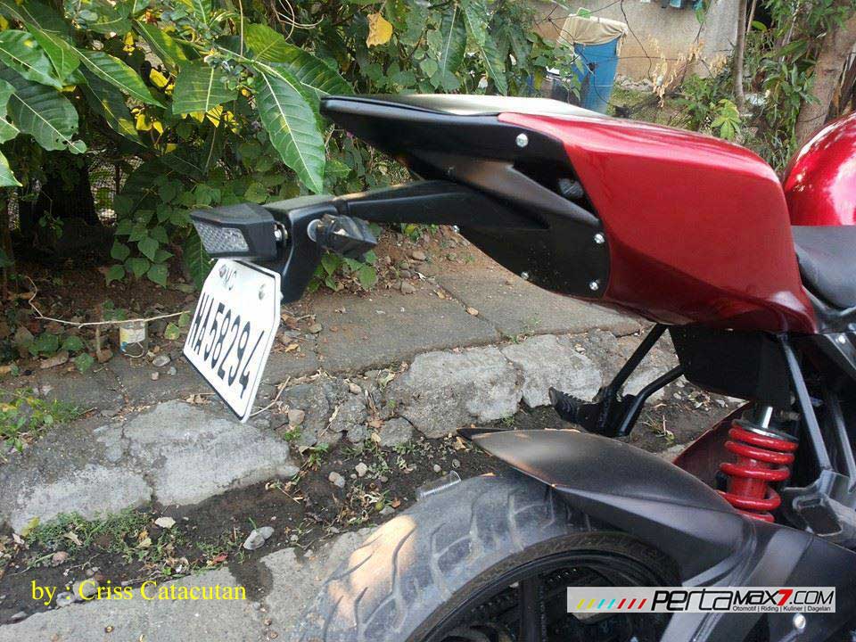Modifikasi Yamaha SZ-R jadi Ala Ducati Panigale asal Filipina ini Unik 07 Pertamax7.com