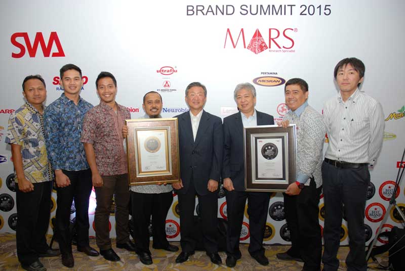 PT-Yamaha-Indonesia-Motor-Manufacturing-raih-Indonesia-Best-Brand-Award-2015-untuk-Mio-dan-V-Ixion