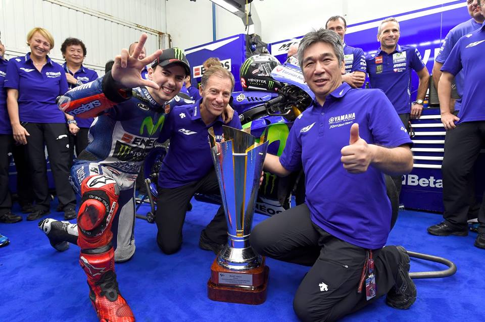 Foto Selebrasi Lorenzo Juara Dunia Motogp 2015, Awas Jangan dibuka 01 Pertamax7.com