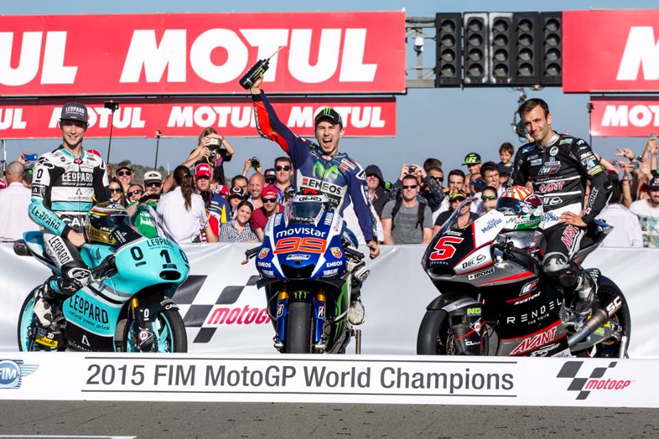 Foto Selebrasi Lorenzo Juara Dunia Motogp 2015, Awas Jangan dibuka 02 Pertamax7.com